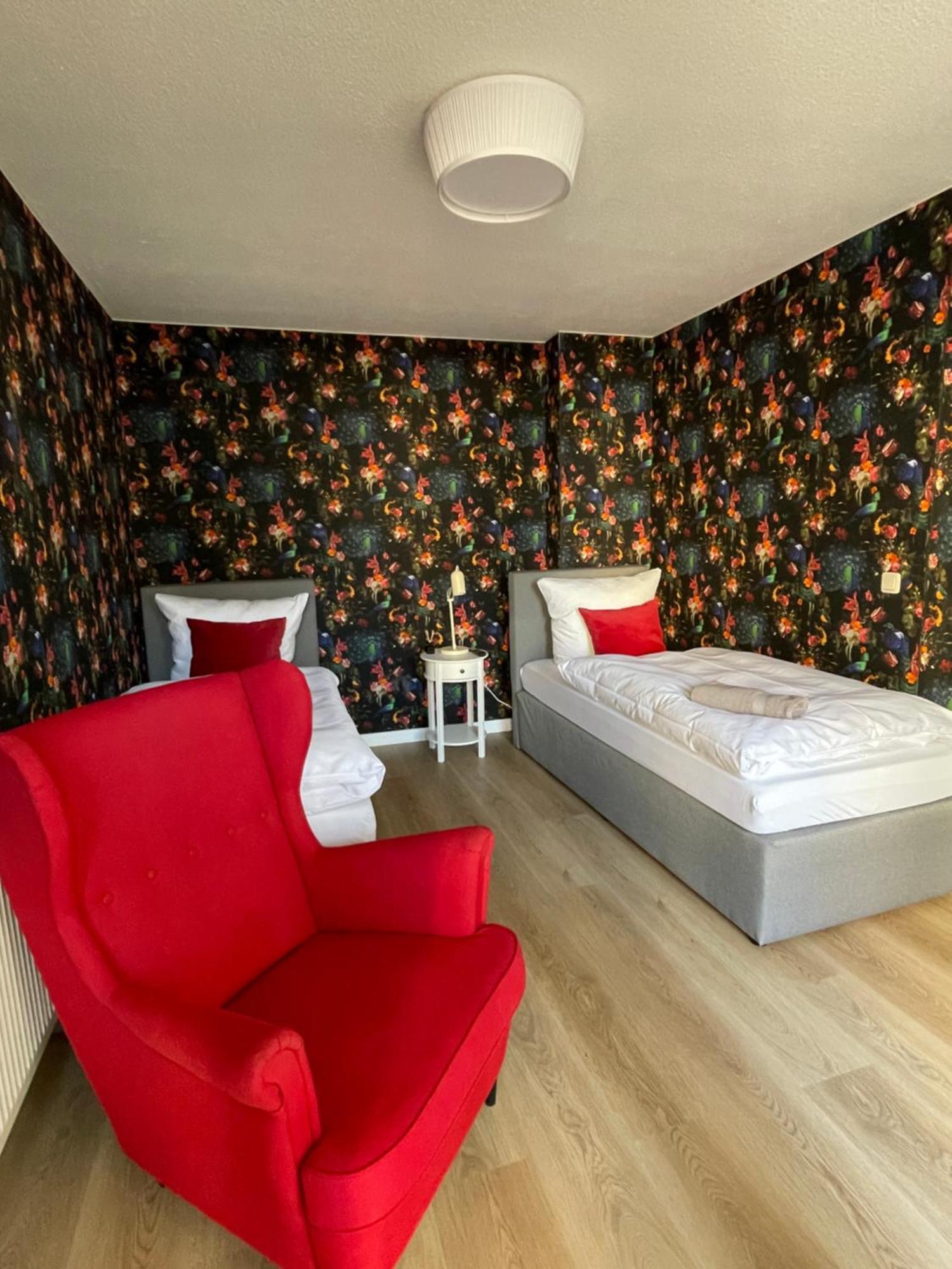 Das Haus Zur Rothen Thuer 2 Арнштадт Экстерьер фото